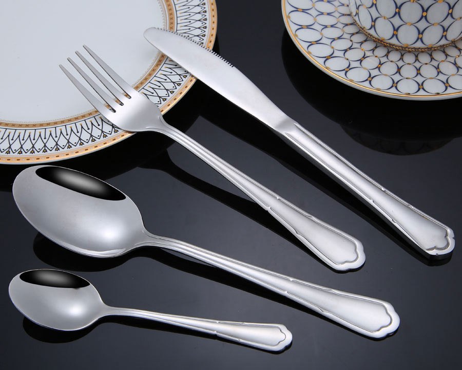8202 stainless steel 24pcs  cutlery set spoon fork knife