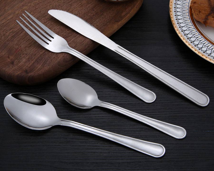 8901  Cheap cutlery set with machine polish